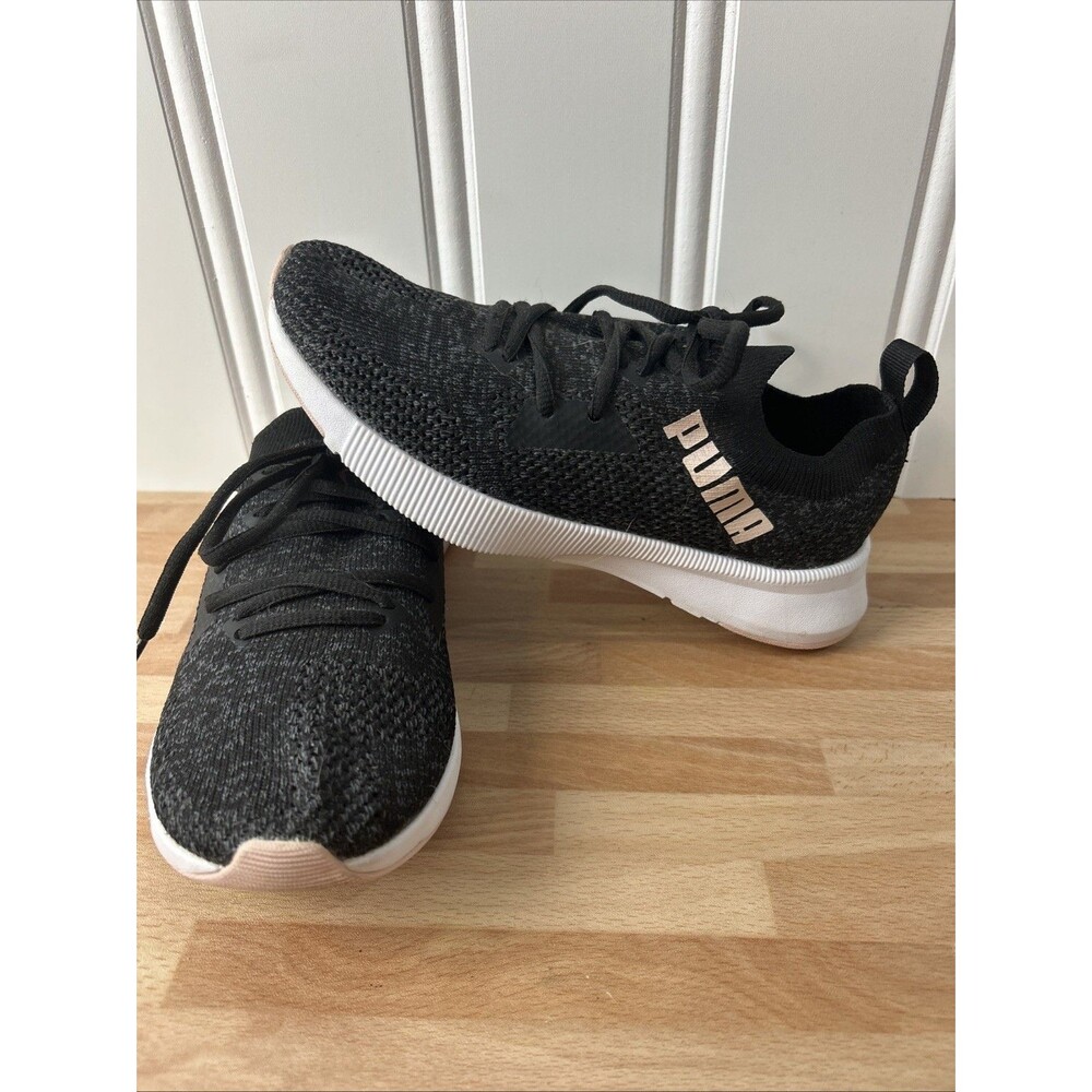 PUMA Flyer Runner Woman Sneaker
